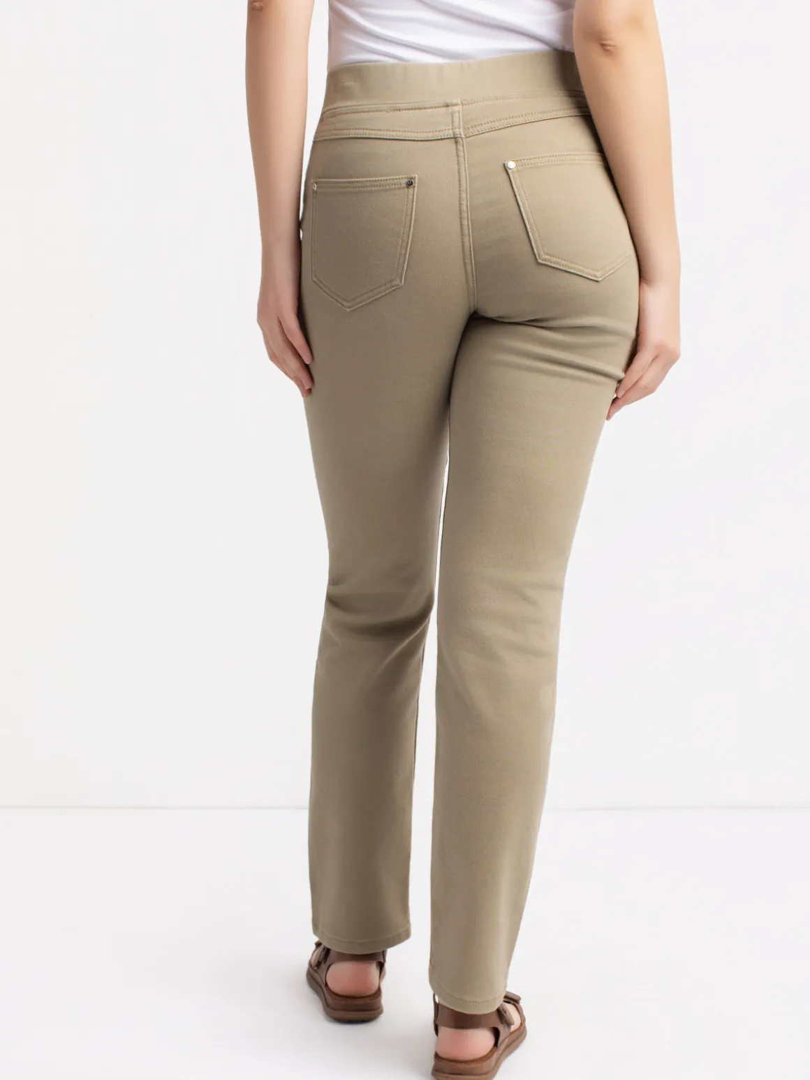 Diana straight-leg pull-on jeans