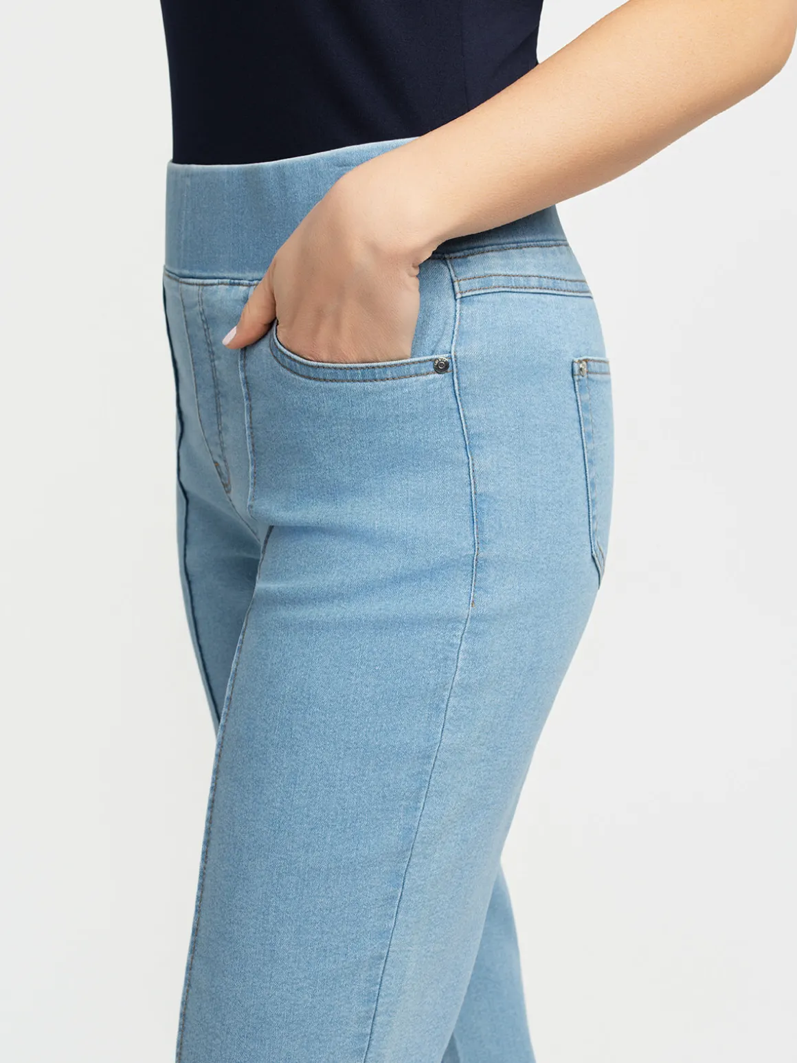 Flared-leg denim pants