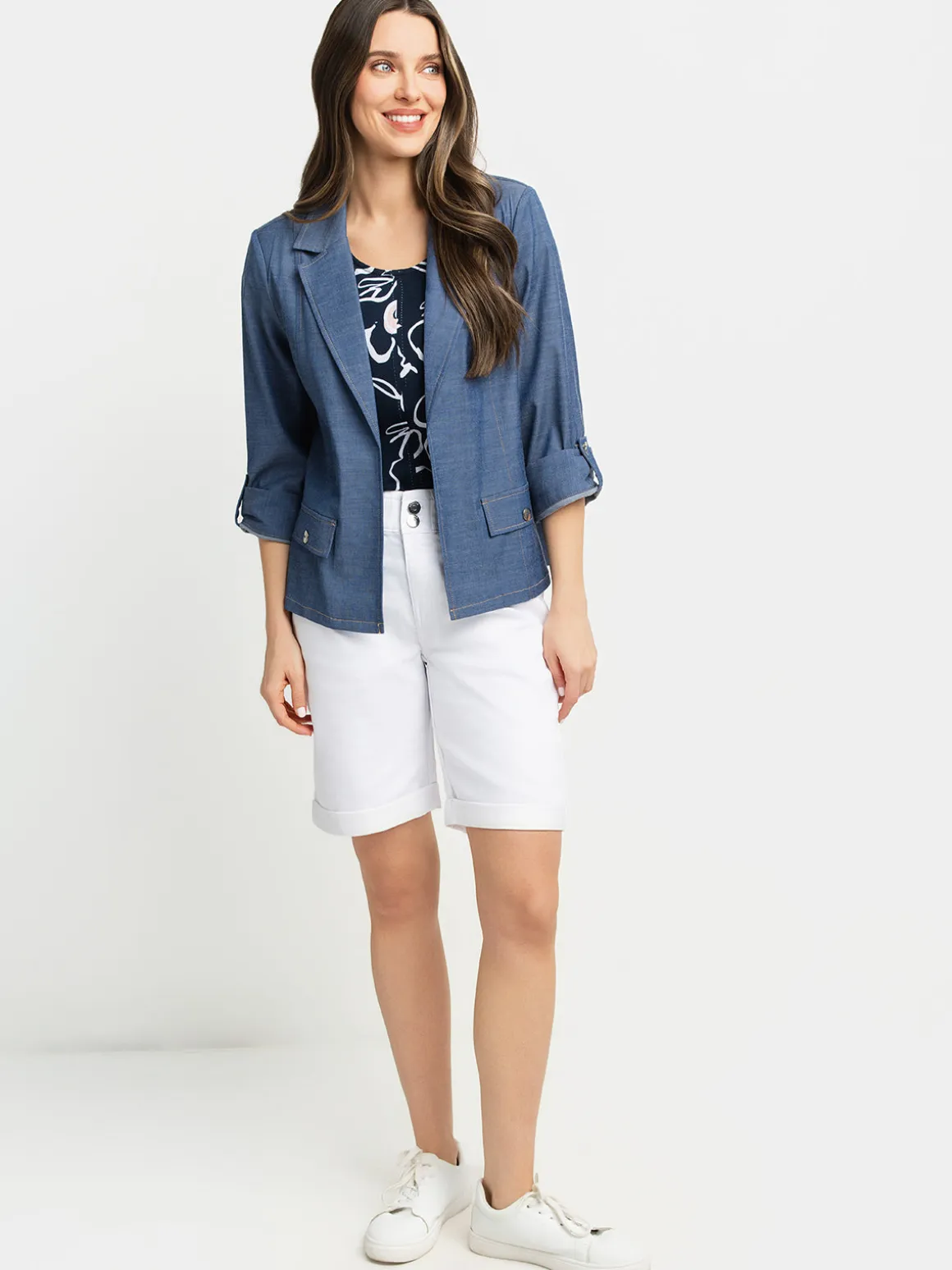 Knit semi-fitted vest