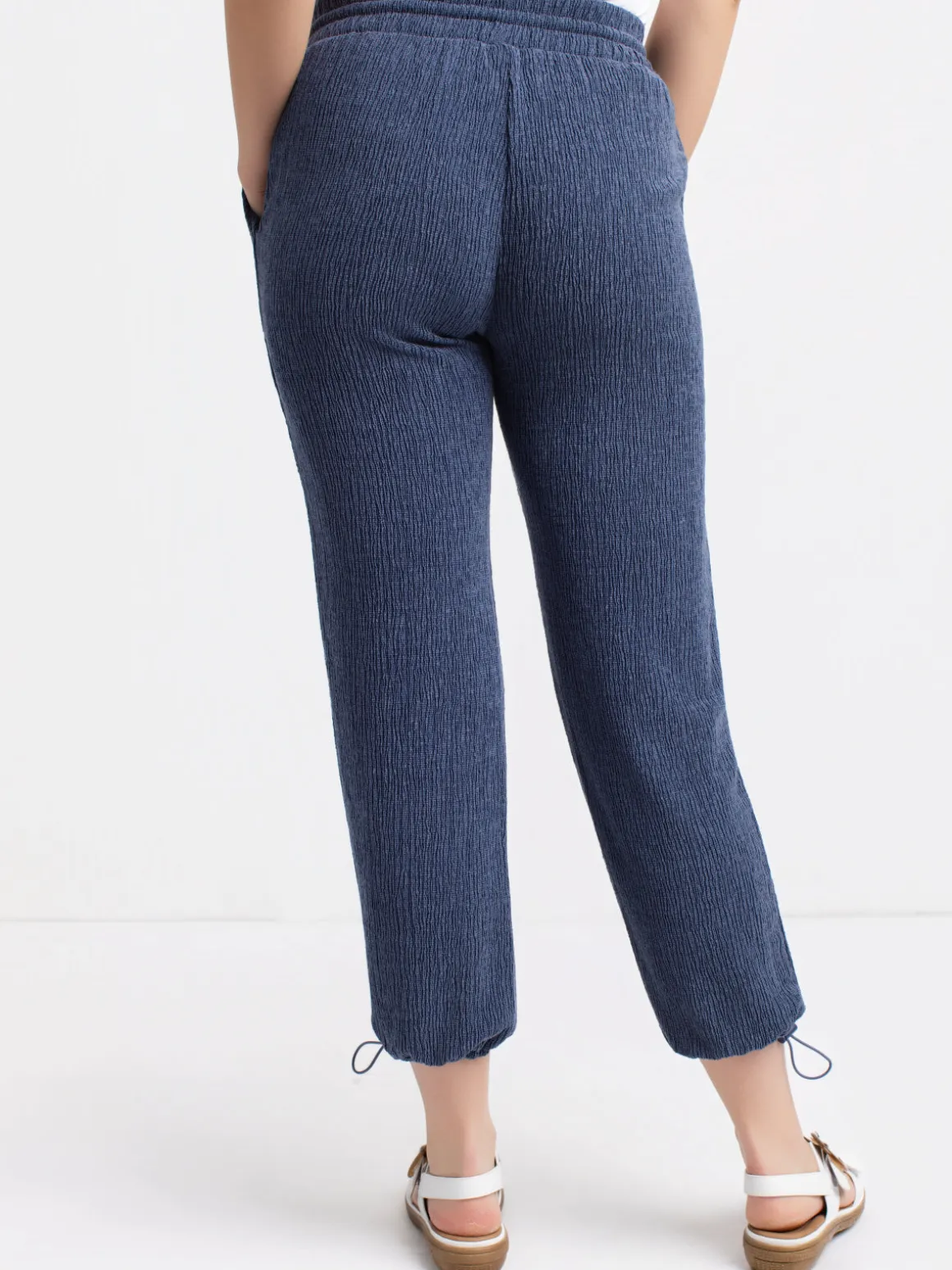 Knit skinny leg pull-on ankle pant