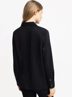Long-sleeve semi-fitted blouse with buttons