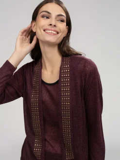 Long-sleeve semi-fitted t-shirt