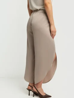Loose-fit dressy pants