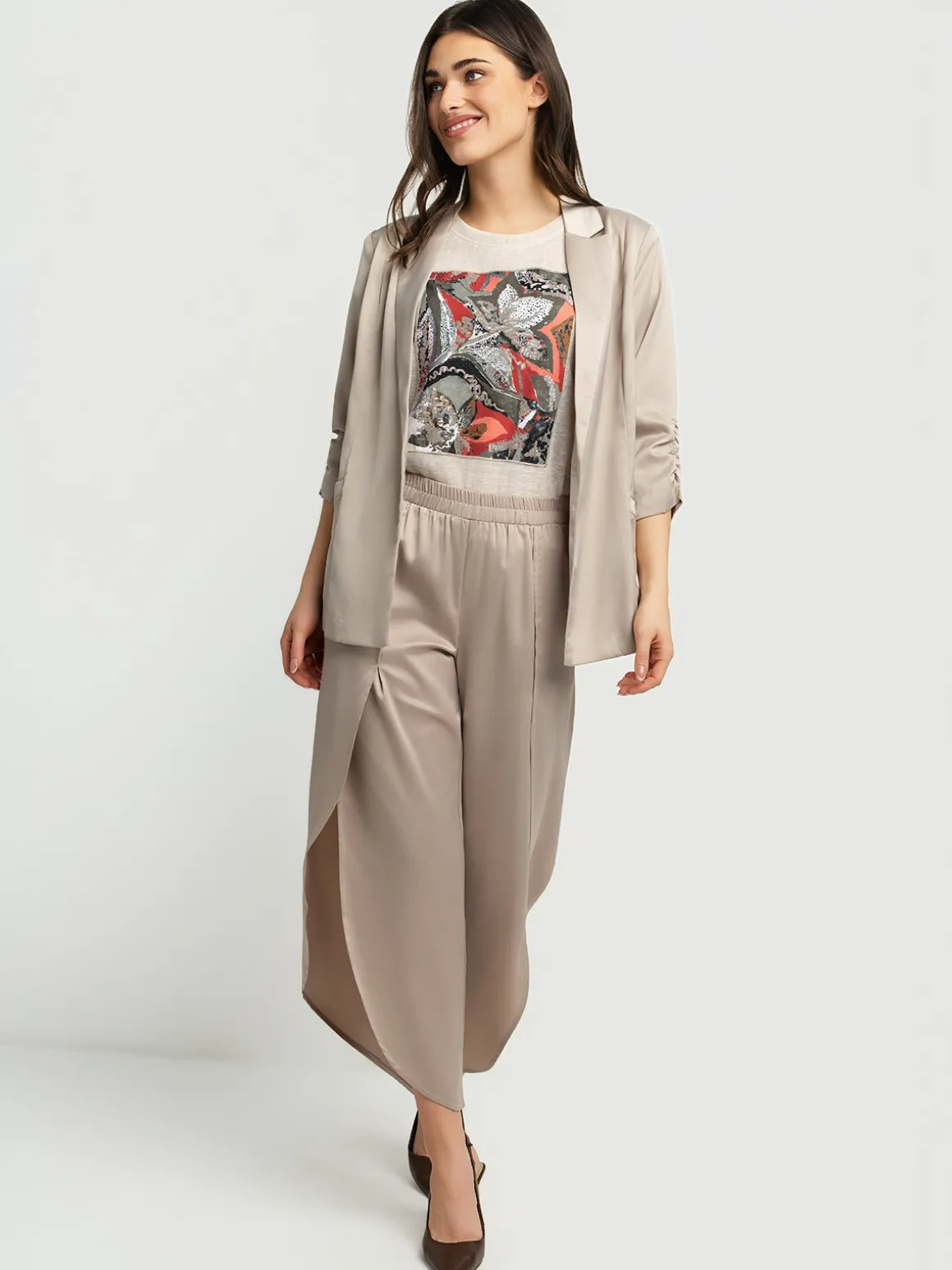 Loose-fit dressy pants