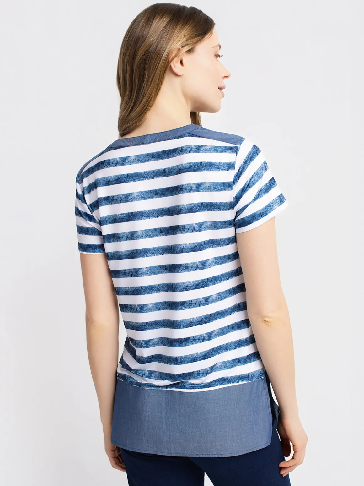 Loose short-sleeve tunic