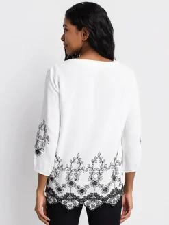Loose 3/4-sleeve tunic