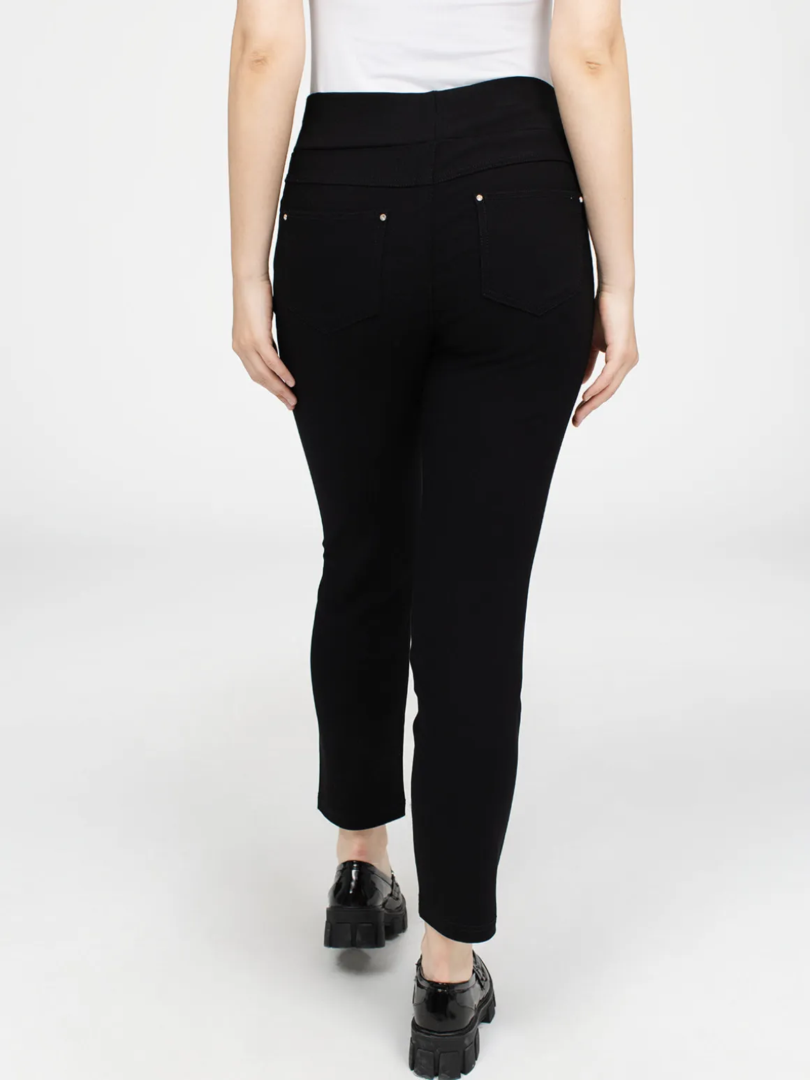Narrow pull-on pant - Petite