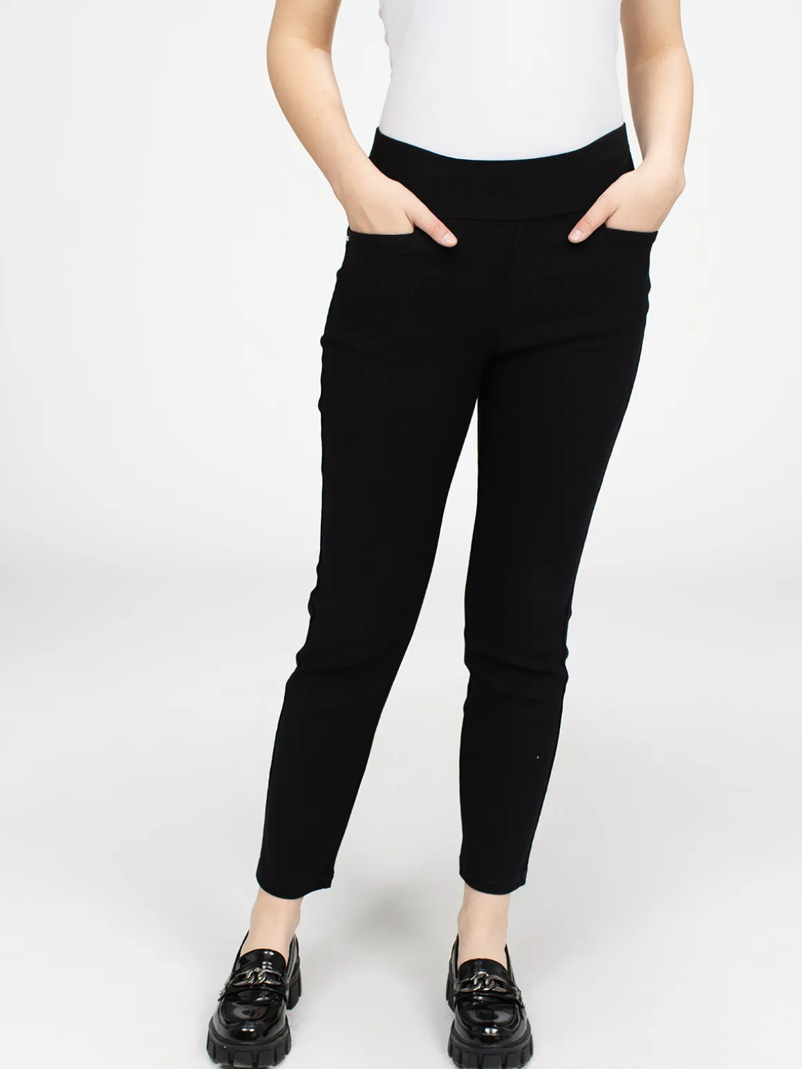 Narrow pull-on pant - Petite