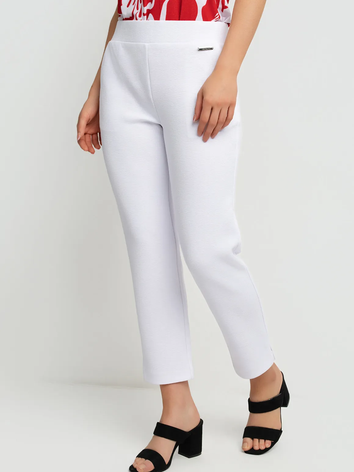 Narrow semi-fitted pull-on dress pant - Petite