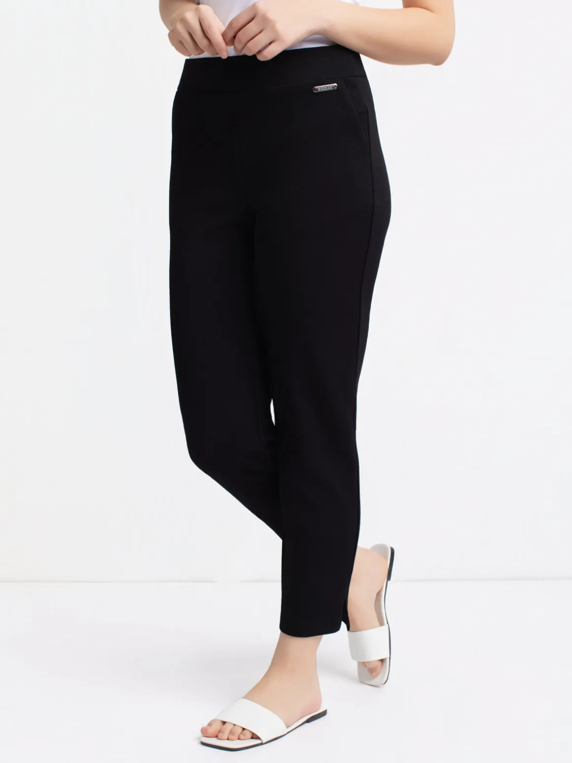 Narrow semi-fitted pull-on dress pant - Petite