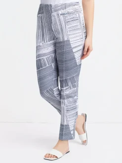 Narrow semi-fitted pull-on dress pant - Petite