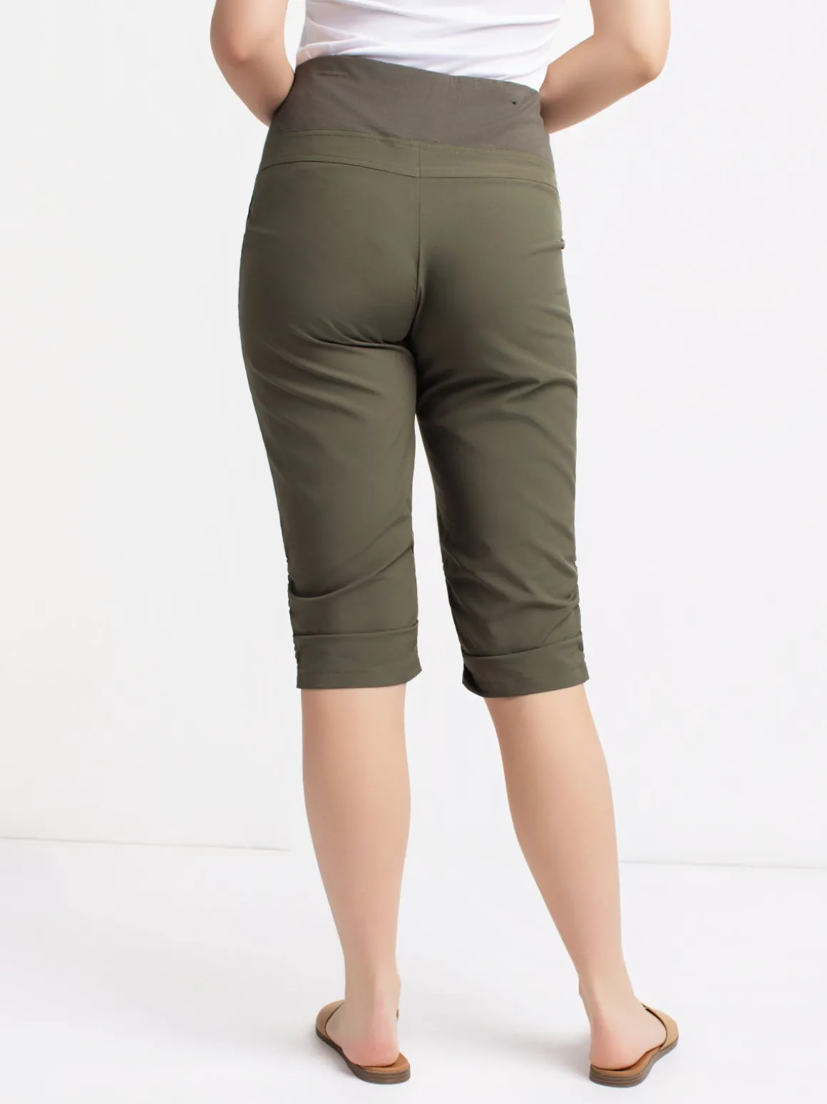 Pull-on capri