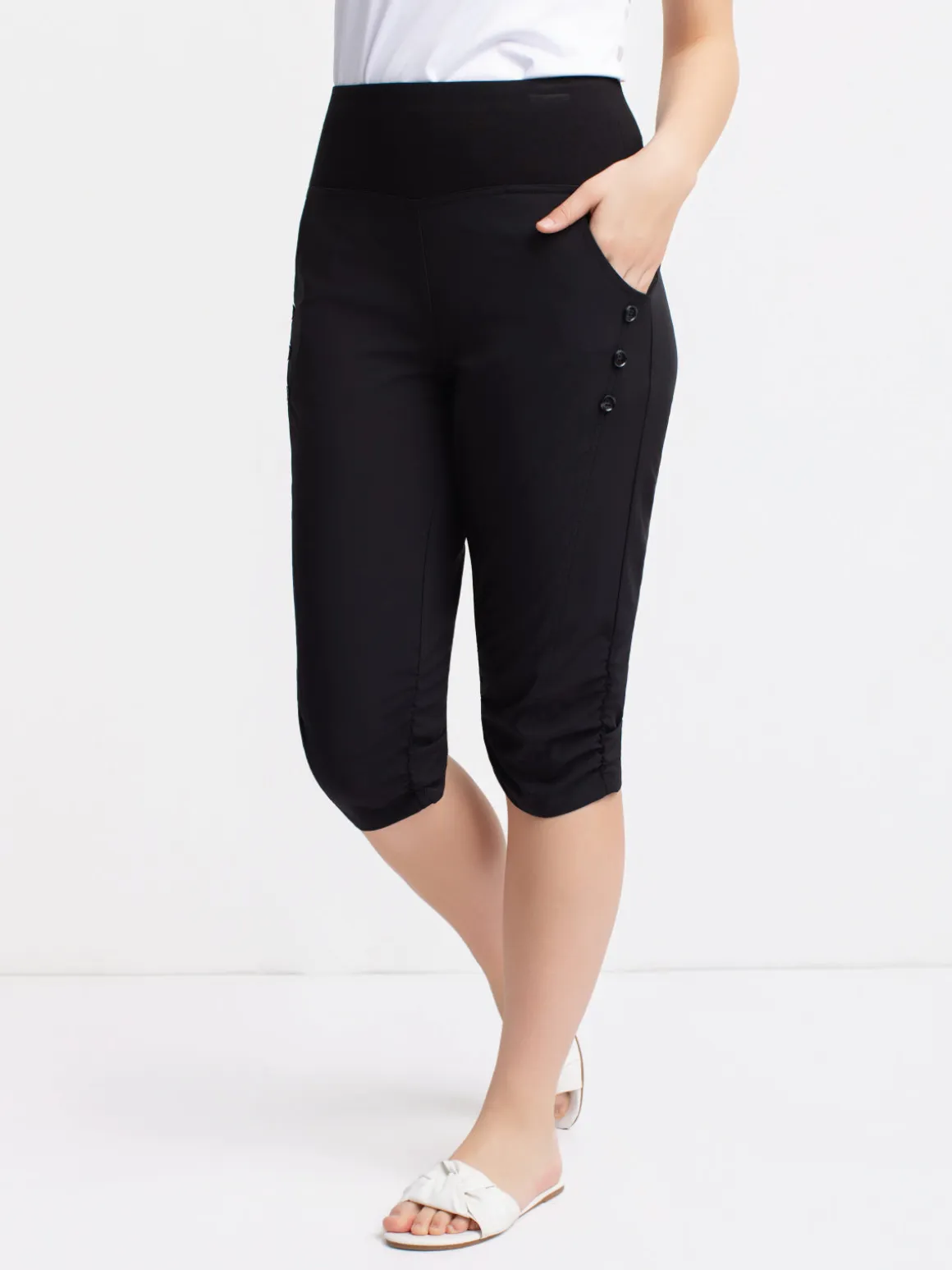 Pull-on capri