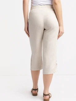 Pull-on capri