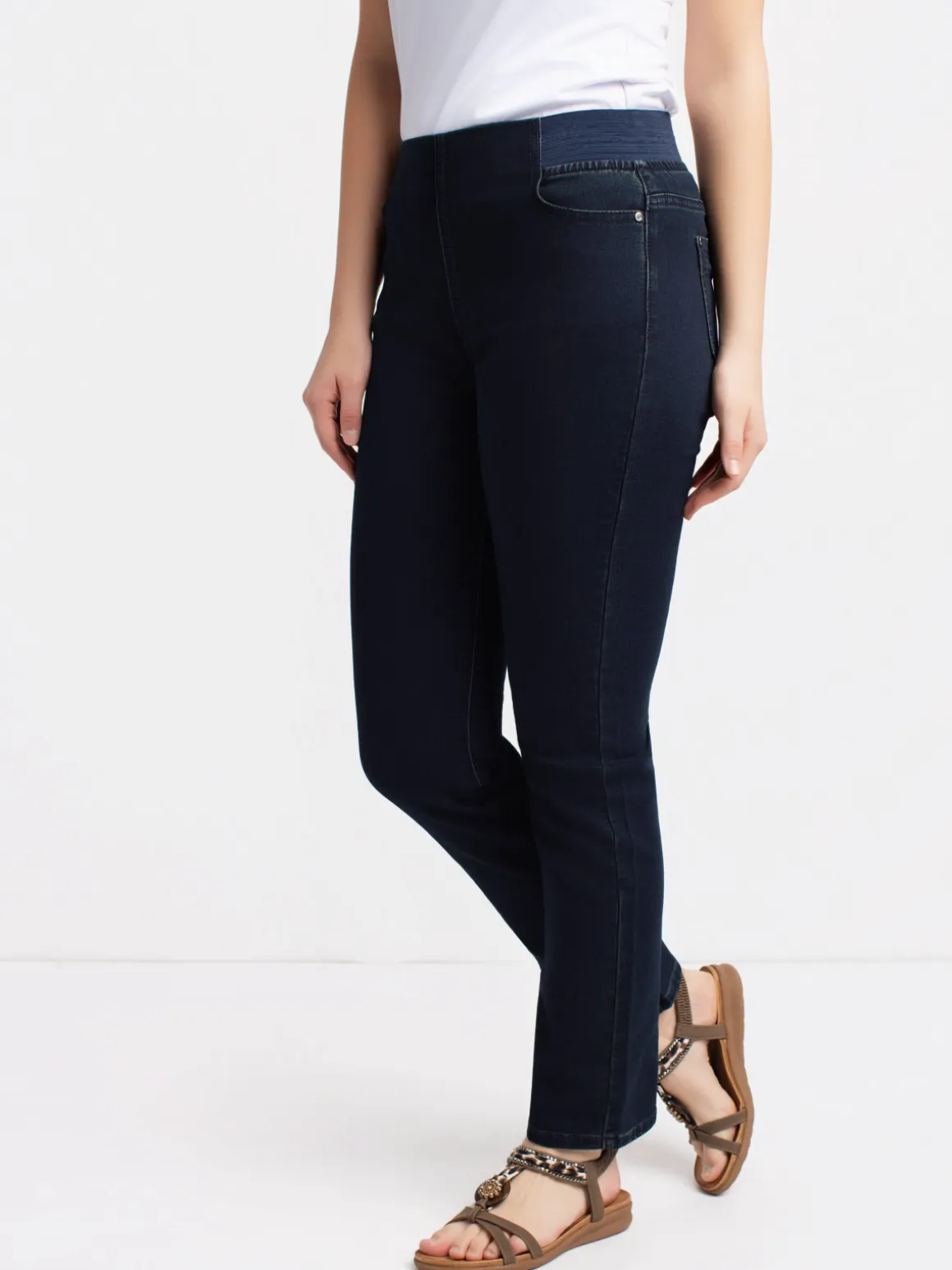 Pull-on denim pants
