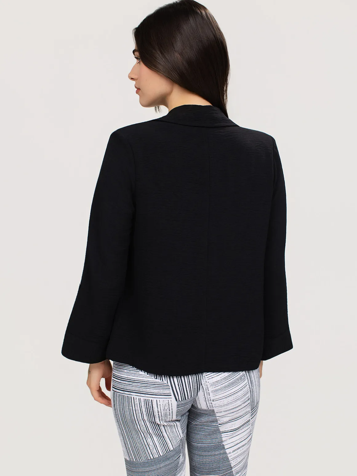 Semi-fitted blazer