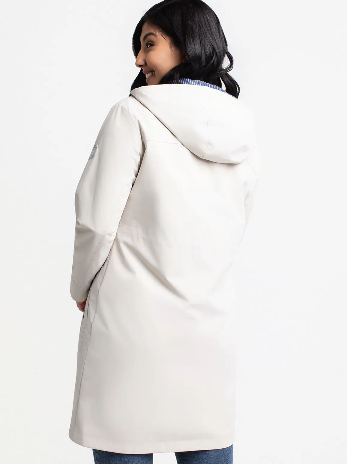 Semi-fitted long coat