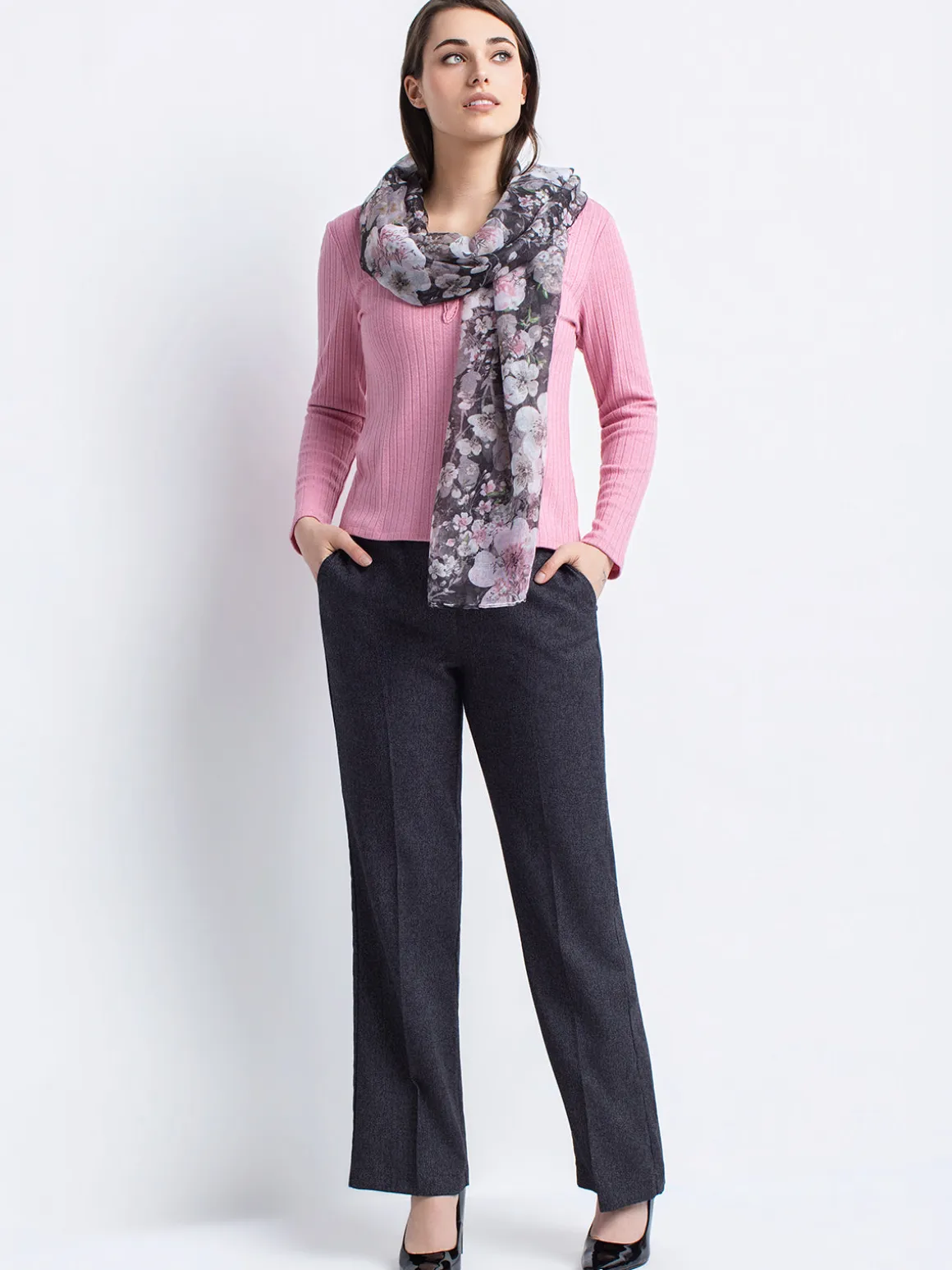 Semi-fitted long-sleeve shirt