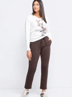 Semi-fitted long-sleeve sweater