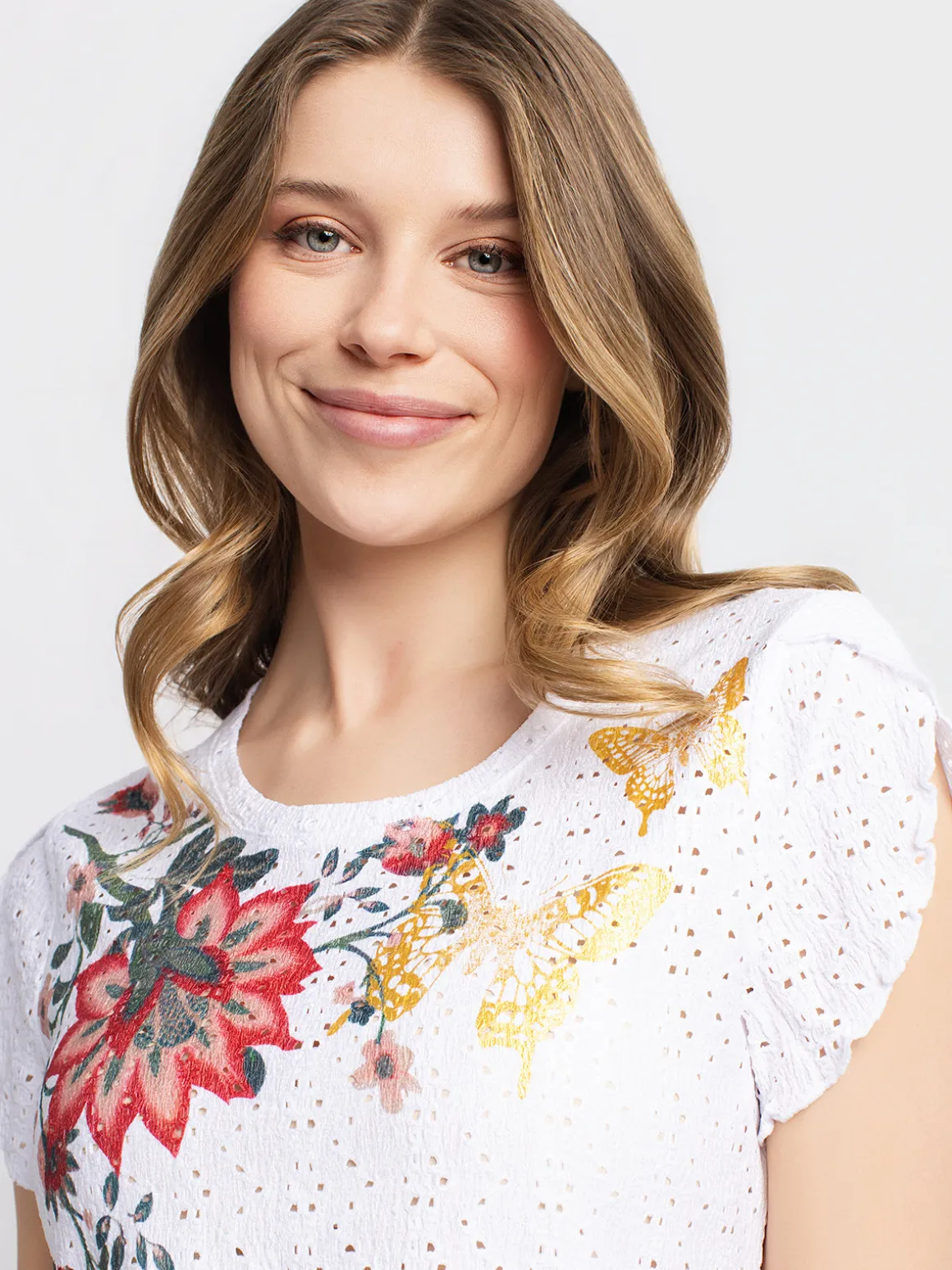 Semi-fitted short-sleeve T-shirt