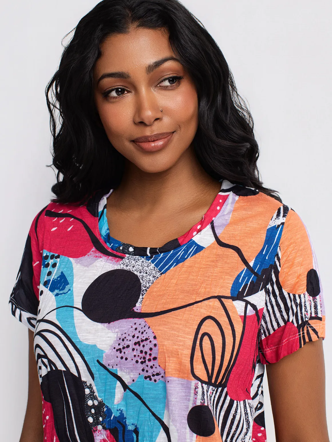 Semi-fitted short-sleeve T-shirt