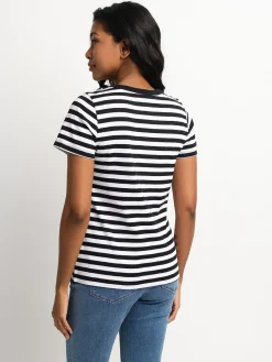 Semi-fitted short-sleeve T-shirt