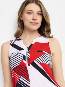 Semi-fitted sleeveless tunic