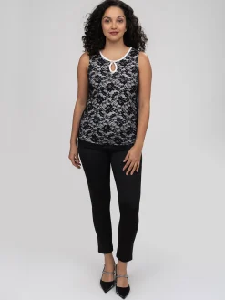Semi-fitted tank top