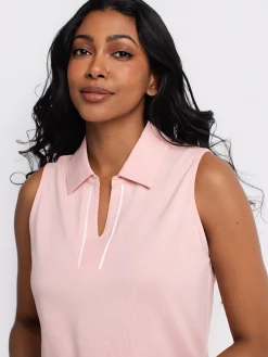 Semi-fitted tank top