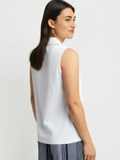 Semi-fitted tank top