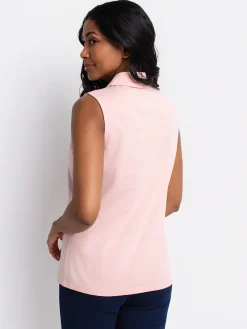 Semi-fitted tank top