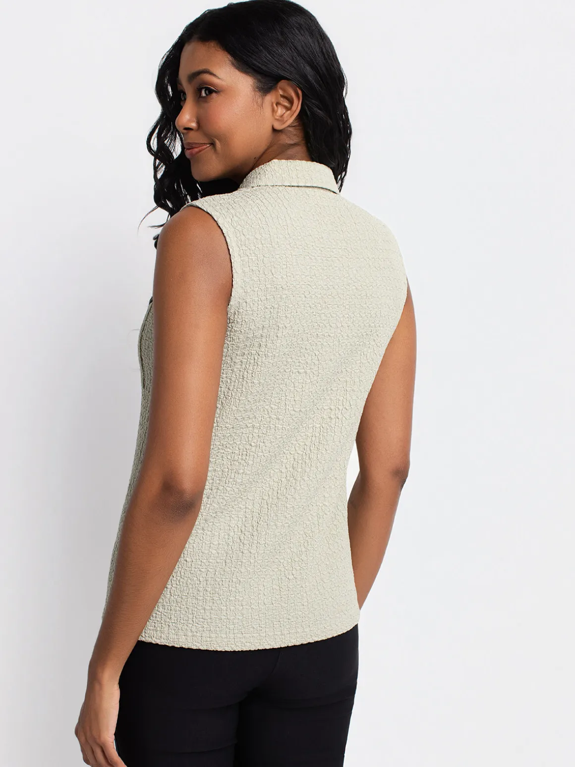 Semi-fitted tank top