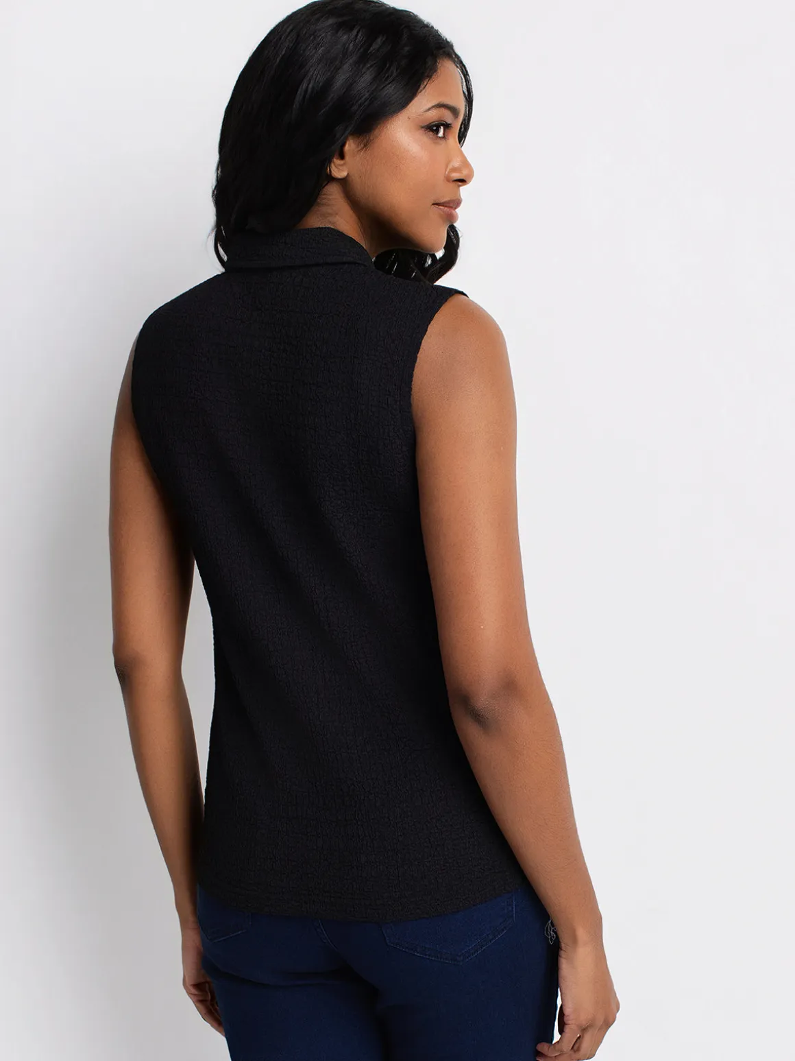 Semi-fitted tank top