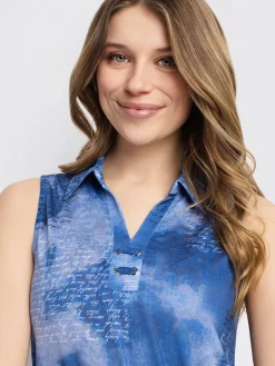 Semi-fitted tank top