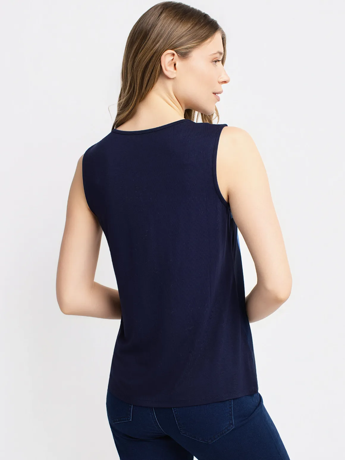 Semi-fitted tank top