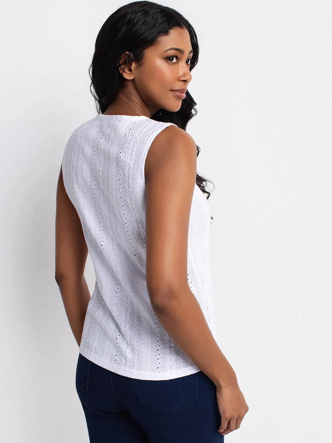 Semi-fitted tank top