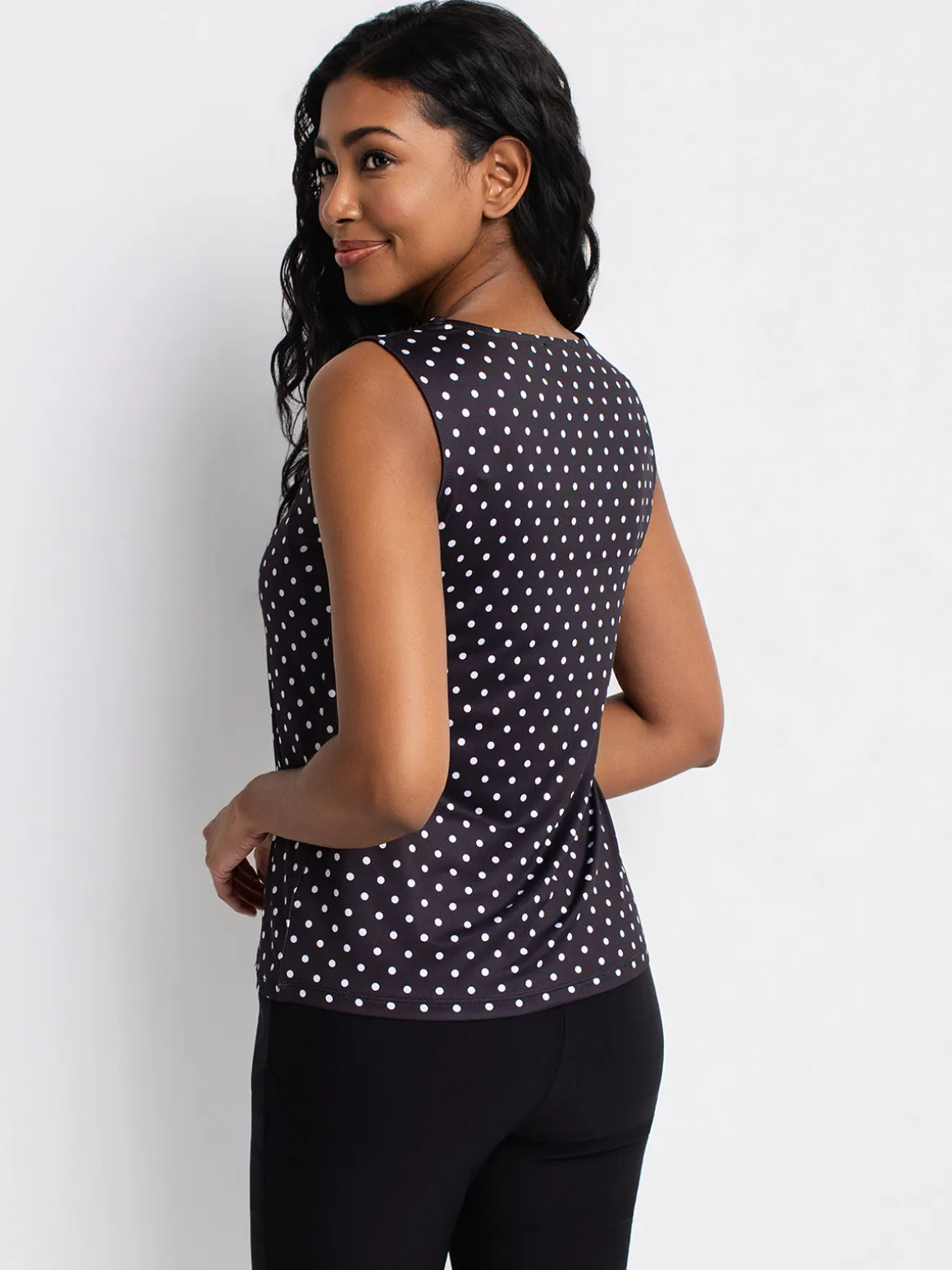 Semi-fitted tank top