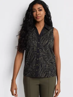 Semi-fitted tank top