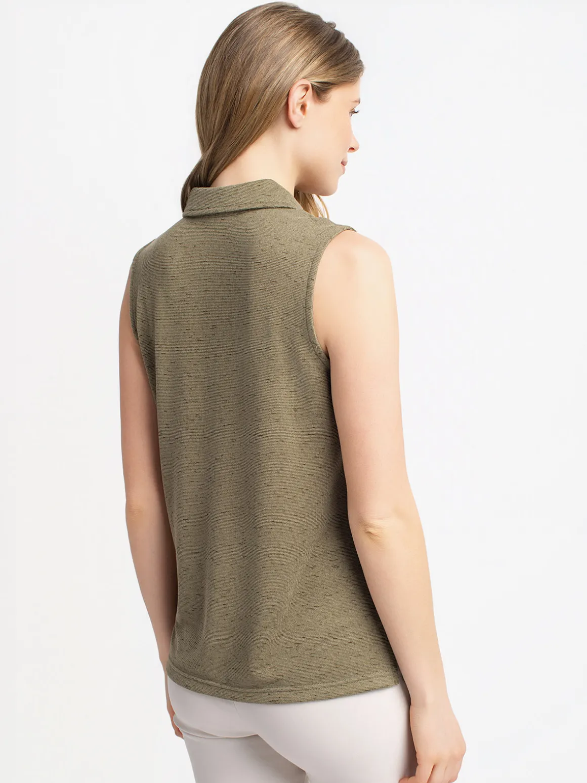 Semi-fitted tank top