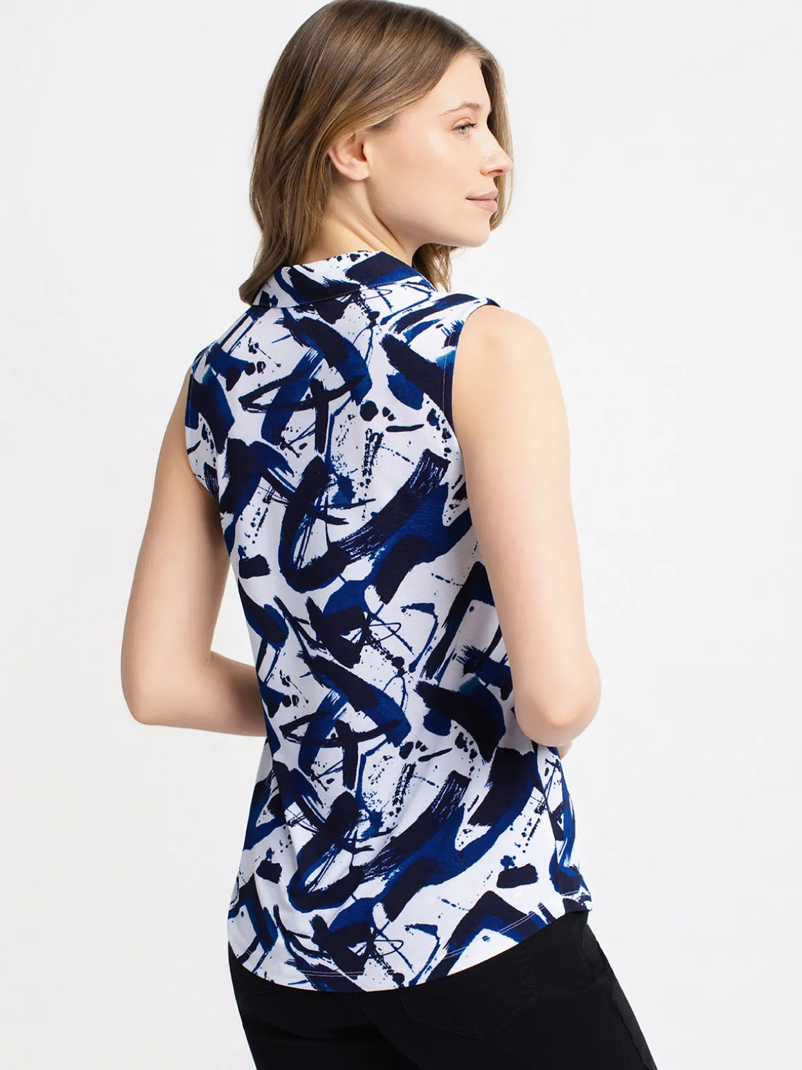 Semi-fitted tank top