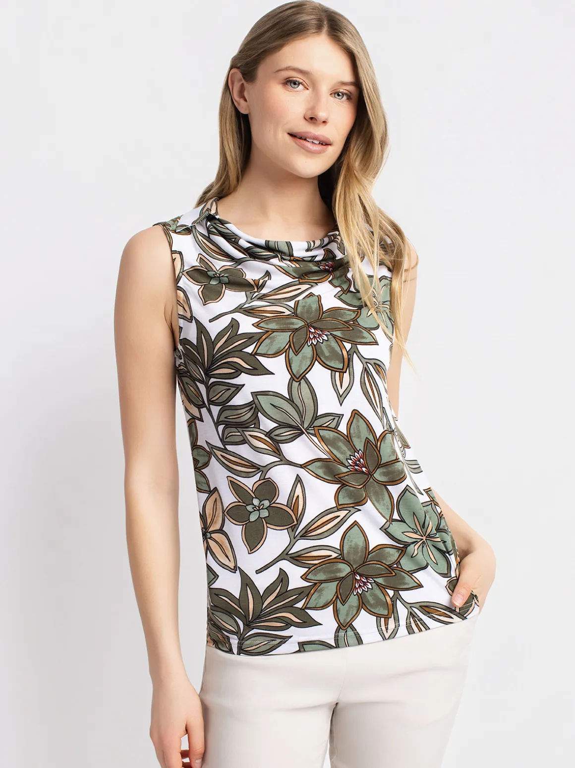 Semi-fitted tank top