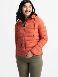 Short semi-fitted coat