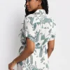 Short-sleeve blouse