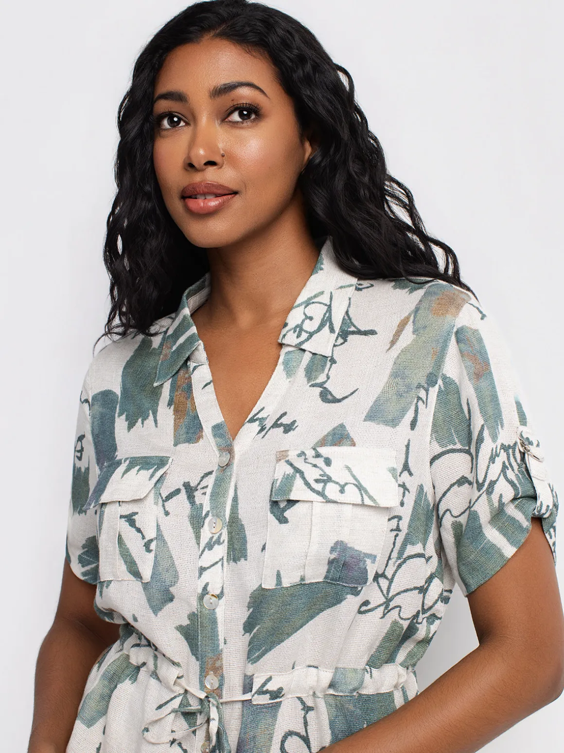 Short-sleeve blouse