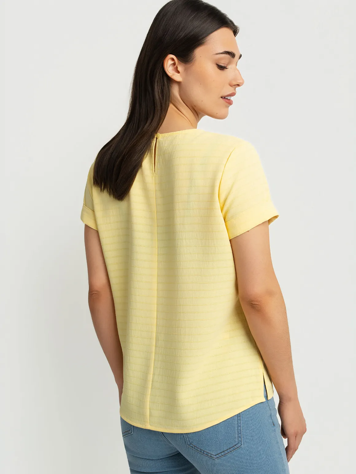 Short-sleeve loose blouse