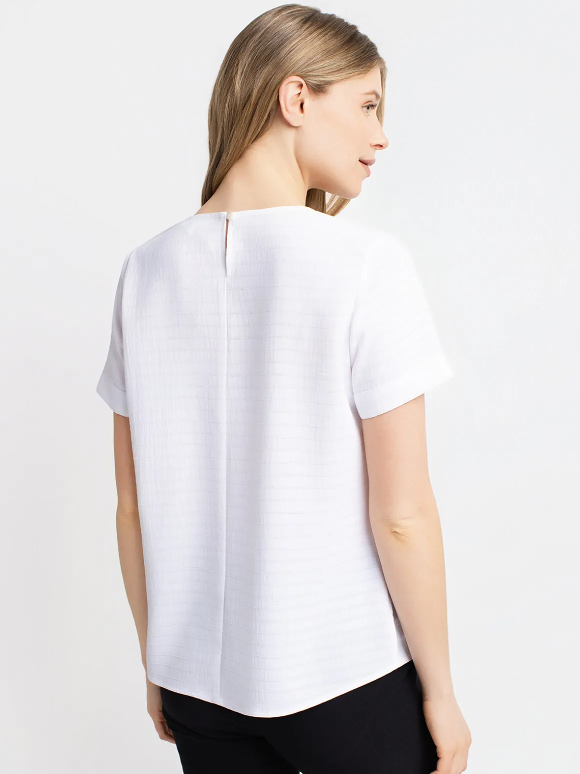 Short-sleeve loose blouse