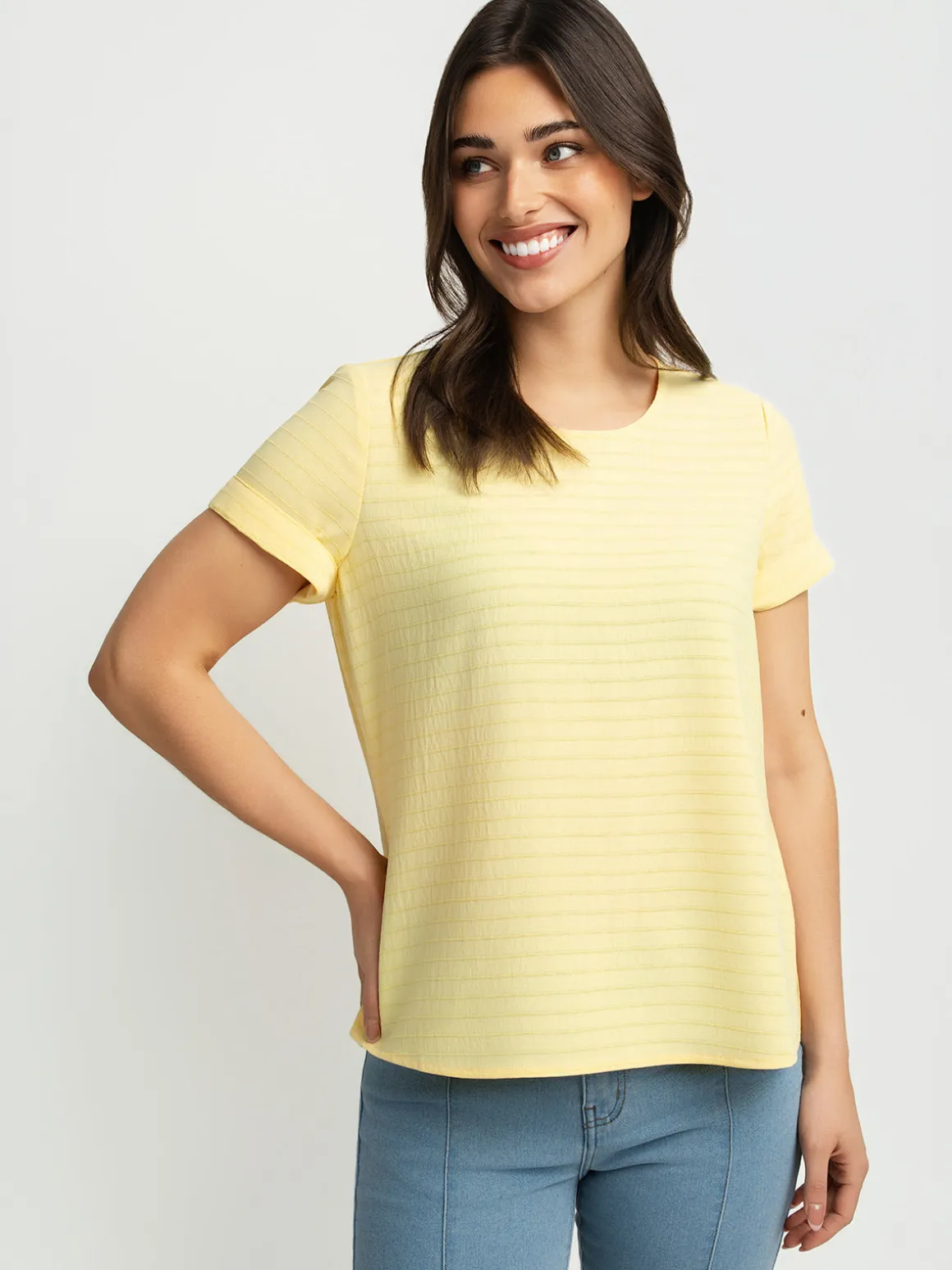 Short-sleeve loose blouse