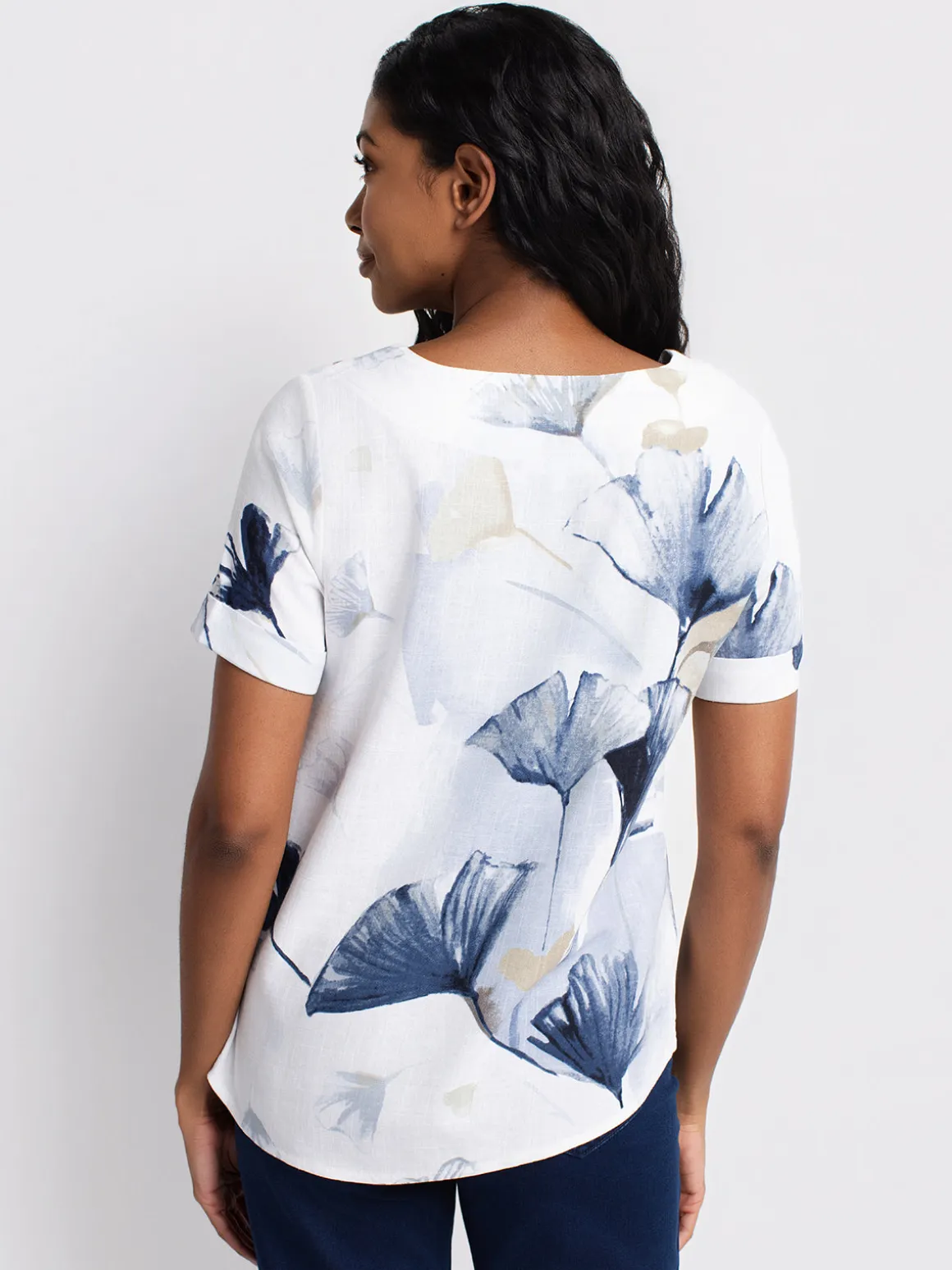 Short-sleeve loose blouse