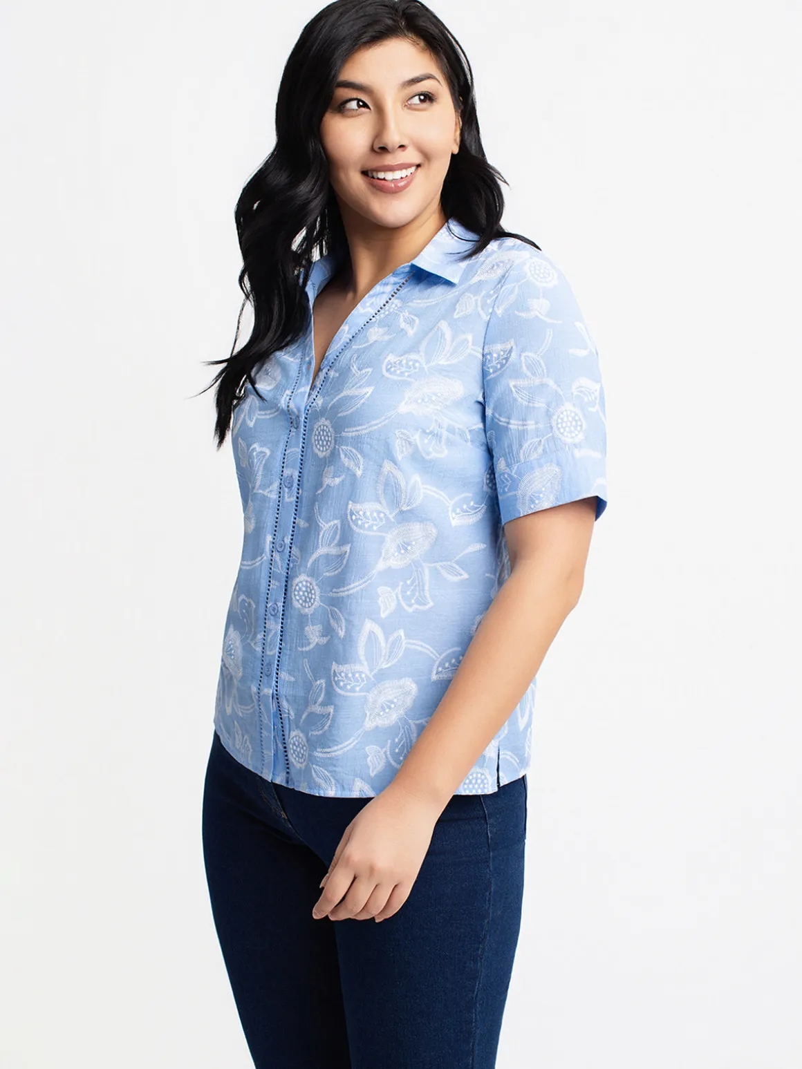 Short-sleeve loose blouse with buttons