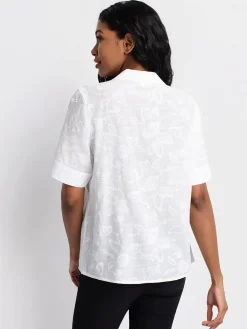 Short-sleeve loose blouse with buttons